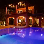 Villa Red-house *